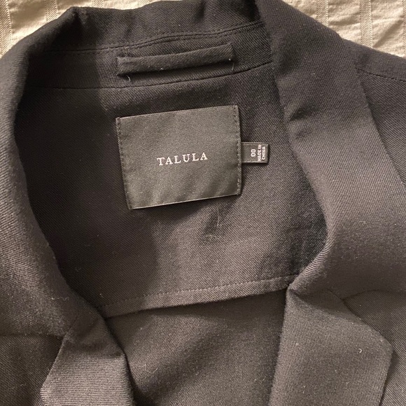 Black Aritzia Talula blazer - Picture 2 of 3